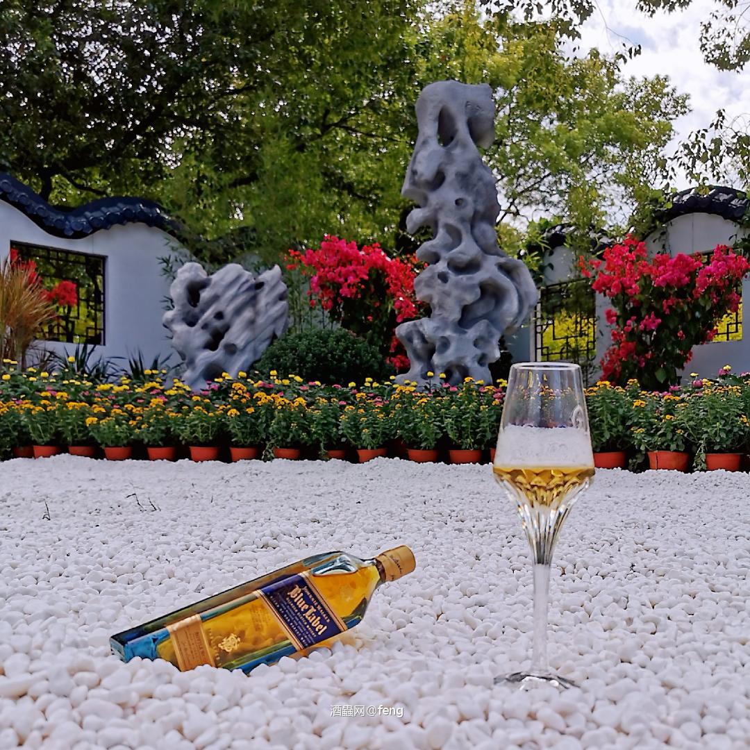 我那款秋日里的威士忌