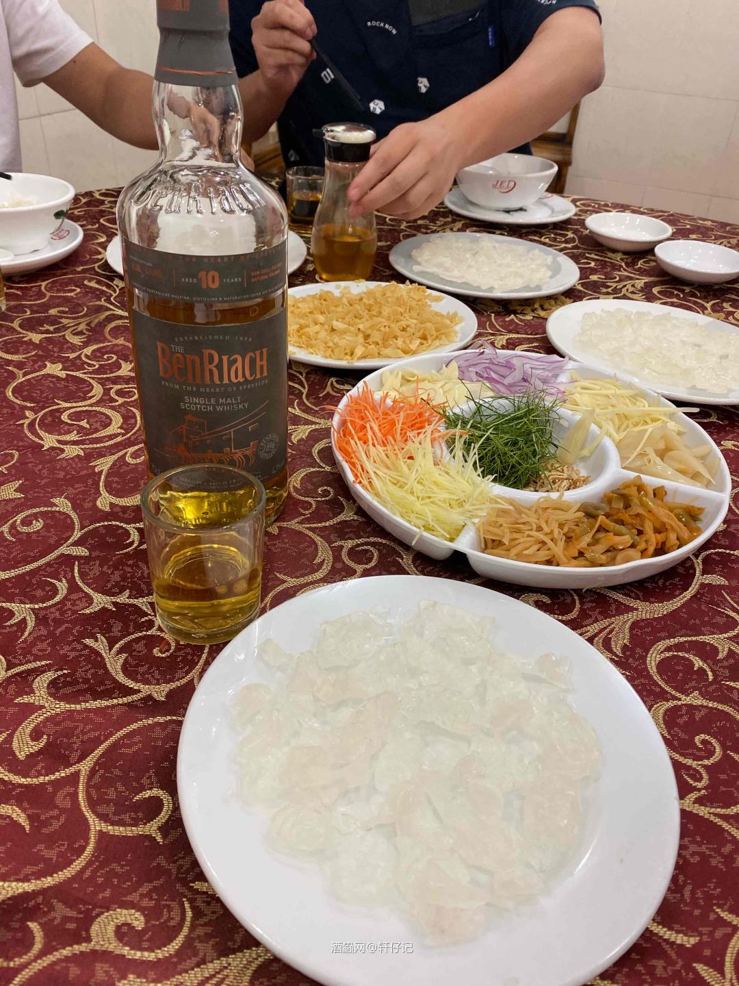 看了众多大佬的高端款，我决定做个例外，发个穷逼局，骗骗积分<img src='https://sdata.whiskyworm.com/xcxpics/emoji_7.png' class='emoji' /><img src='https://sdata.whiskyworm.com/xcxpics/emoji_7.png' class='emoji' />