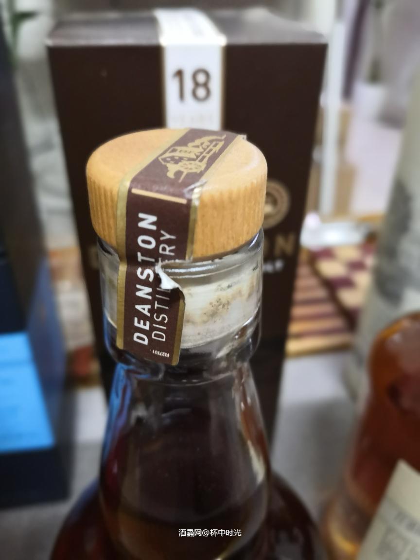 这酒封口也太简单了