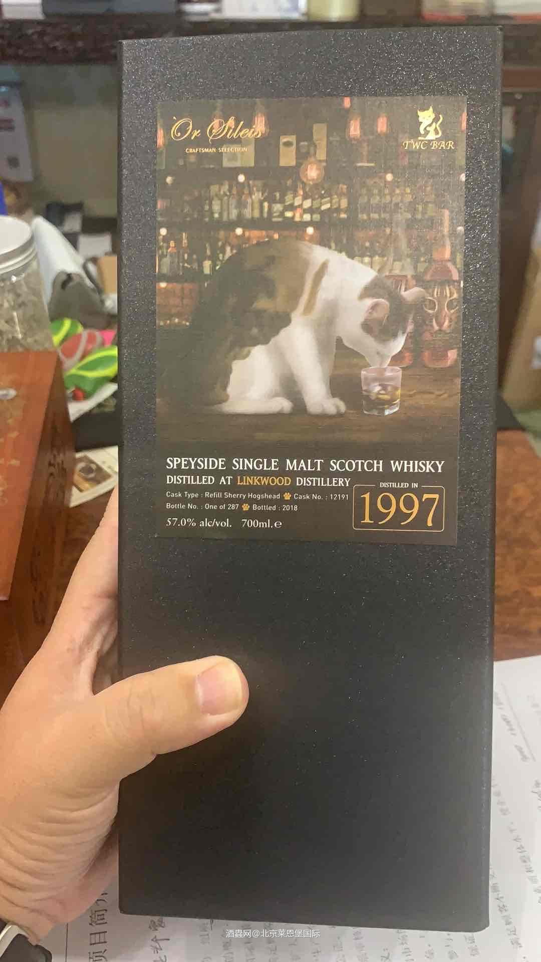 个人酒评，勿喷谢谢🙏<p class='p'/>第一鼻子嗅觉<p class='p'/>因为桶强的57度酒精感刺…