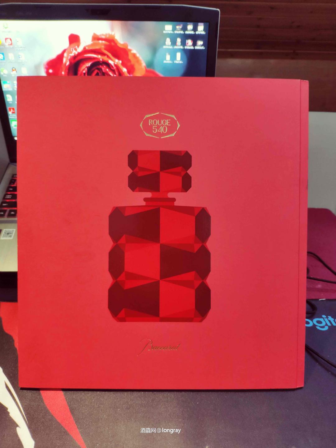 不是一般炮！ 巴卡拉水晶 (Baccarat) 250周年纪念之际特别推出首支女士香氛“Rouge 540”。