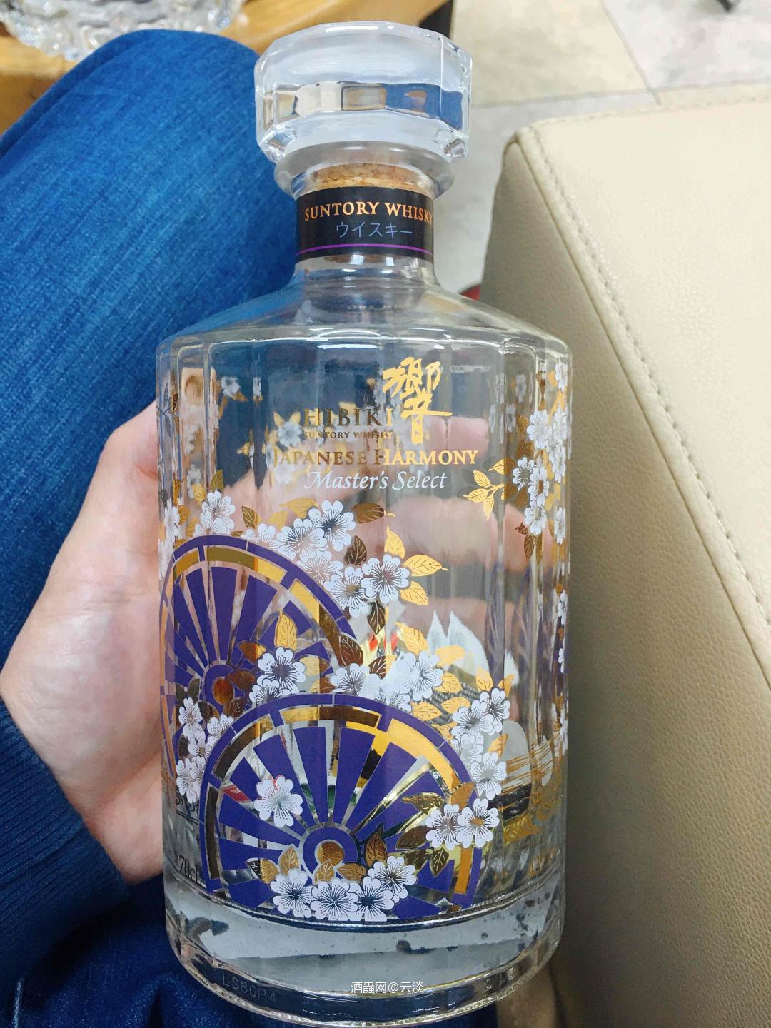 瓶子还是很好看的<img src='https://sdata.whiskyworm.com/xcxpics/emoji_29.png' class='emoji' />