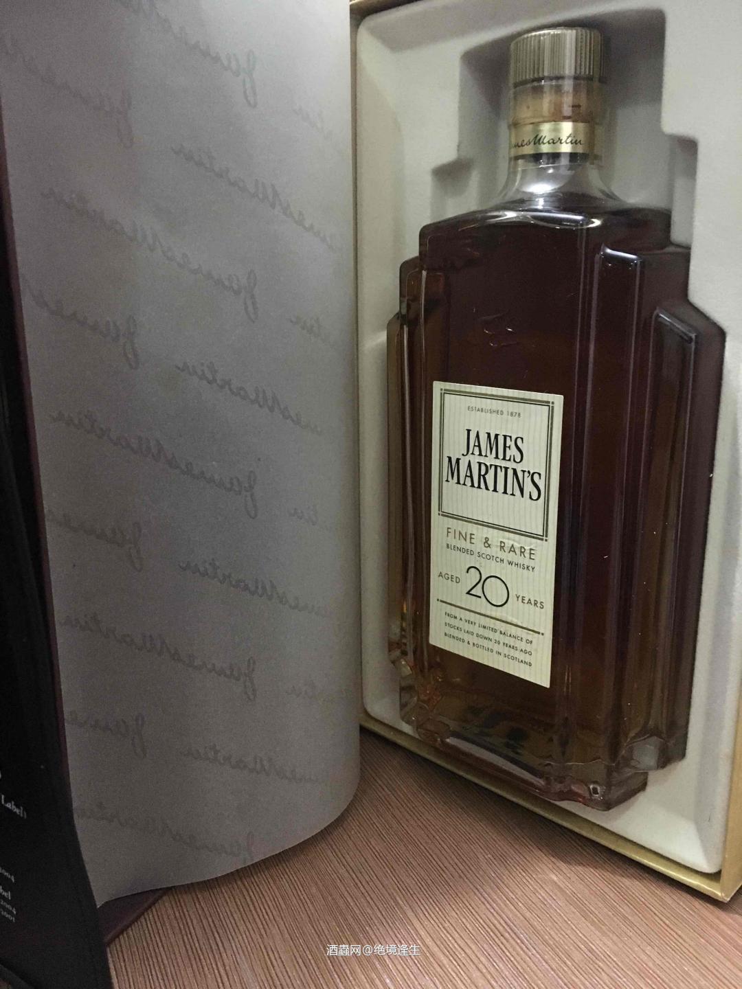 滴酒不沾的我为什么偏偏学人家收藏酒呢<img src='https://sdata.whiskyworm.com/xcxpics/emoji_94.png' class='emoji' />