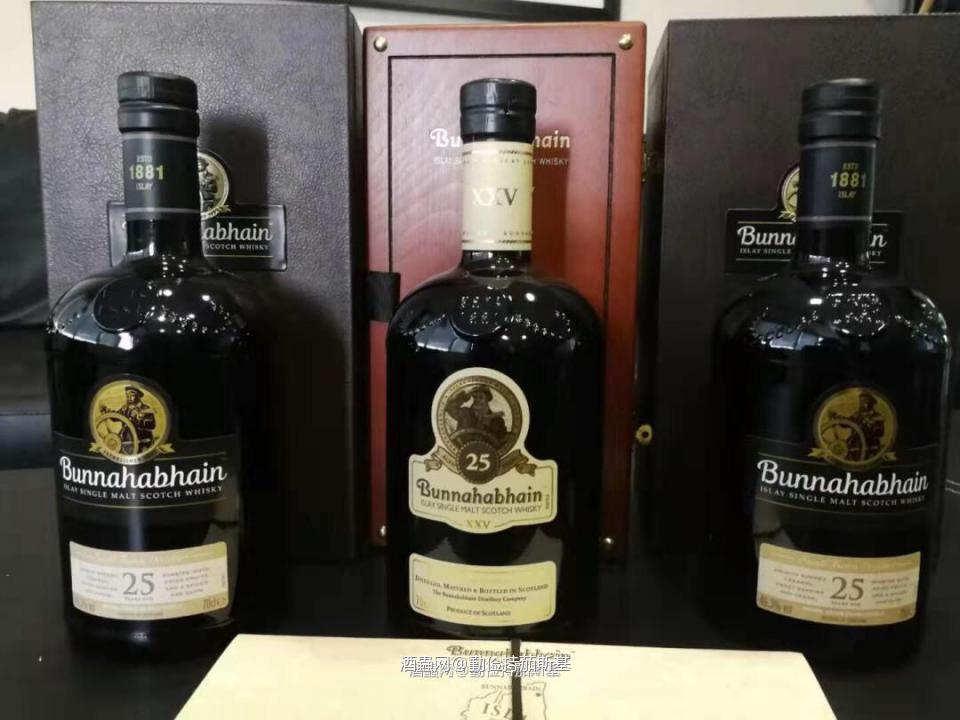 请教下楼主，这两个版本哪个老