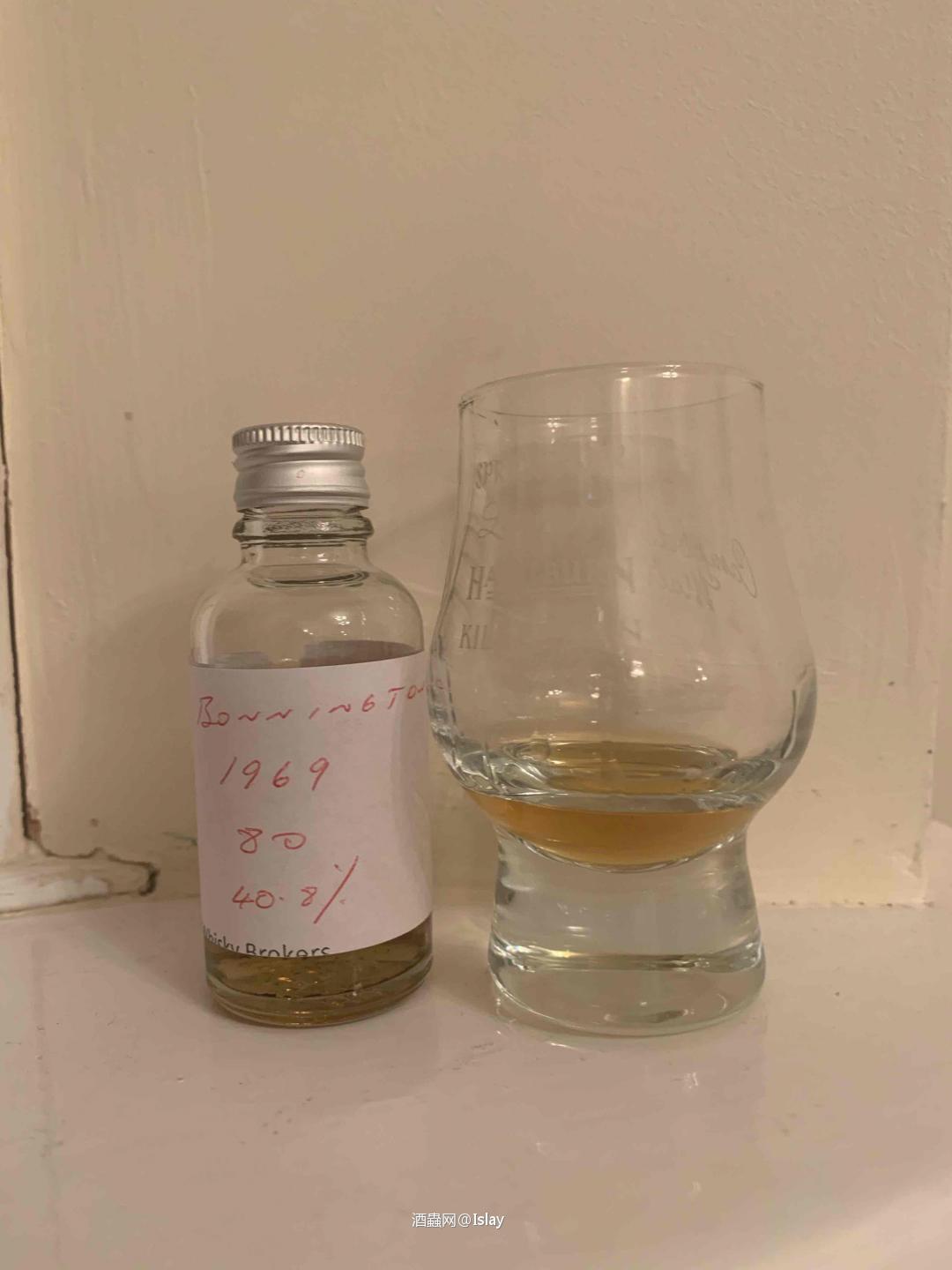 1965與1969 聞香：干淨，香氣濃郁，吐司，甜麥芽…