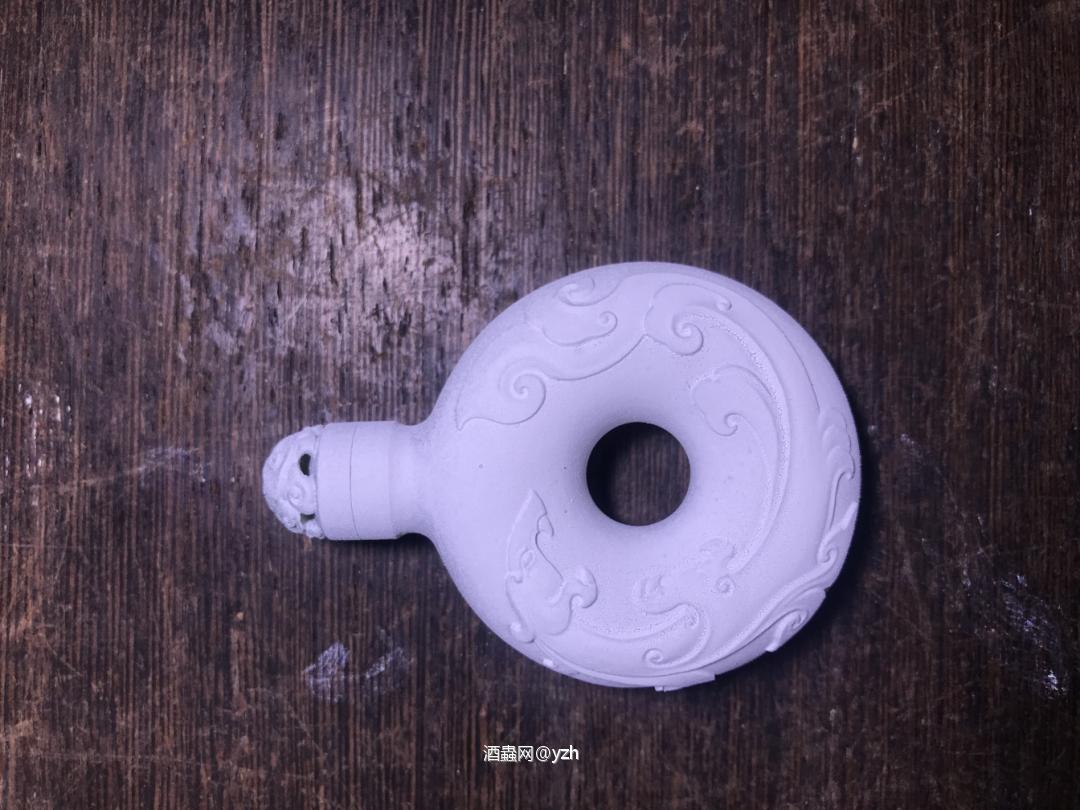 订做一对中空的平安扣，威士忌随身携带🥃<img src='https://sdata.whiskyworm.com/xcxpics/emoji_52.png' class='emoji' /><img src='https://sdata.whiskyworm.com/xcxpics/emoji_52.png' class='emoji' />