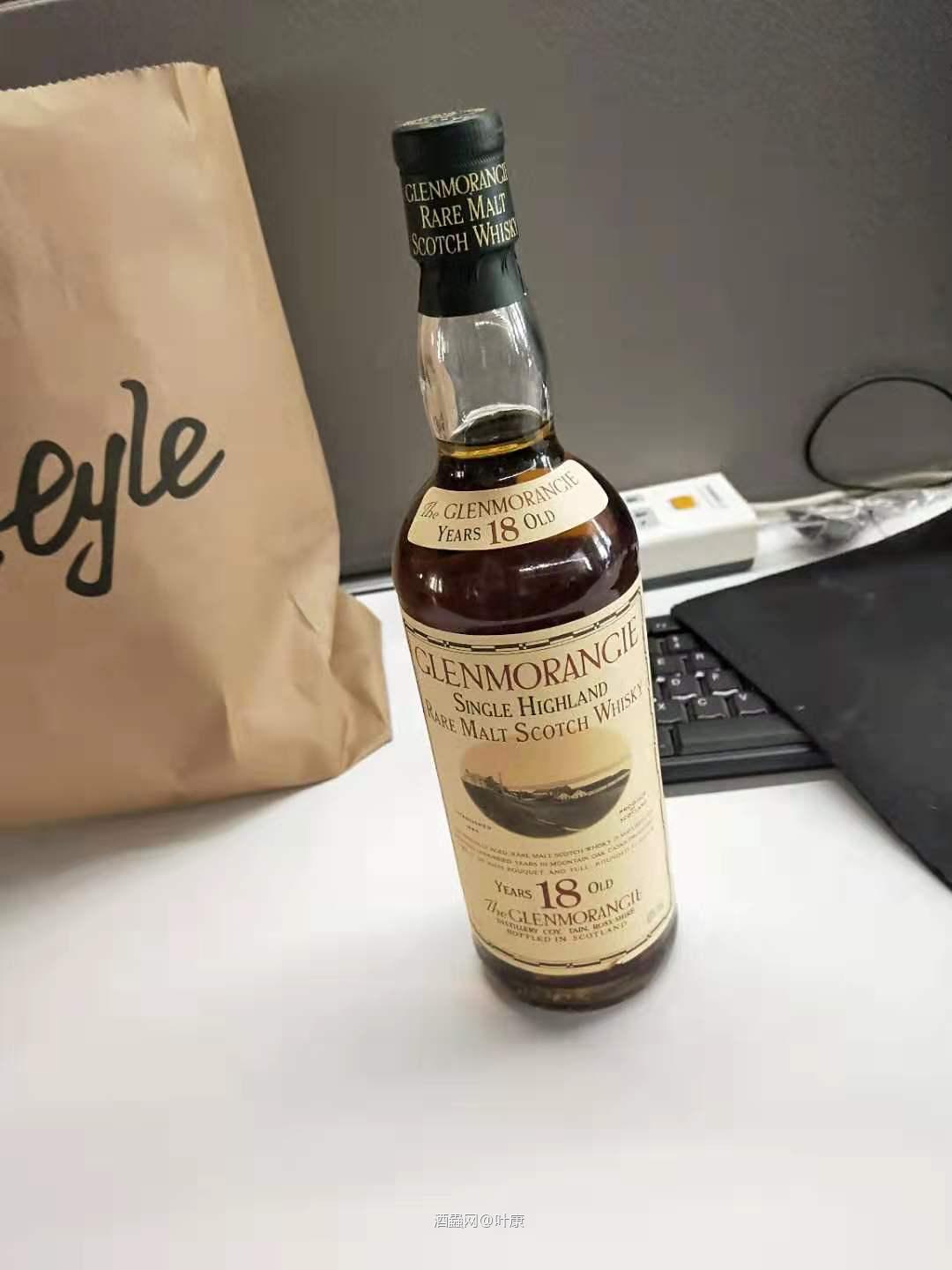 推荐一款酒 价格来说性价比巨高 老酒风味很足 易饮 可口<img src='https://sdata.whiskyworm.com/xcxpics/emoji_21.png' class='emoji' />不小心喝完一瓶…
