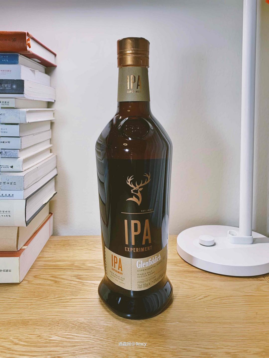 一个是威士忌过精酿啤酒桶，一个是精酿过威士忌橡木桶