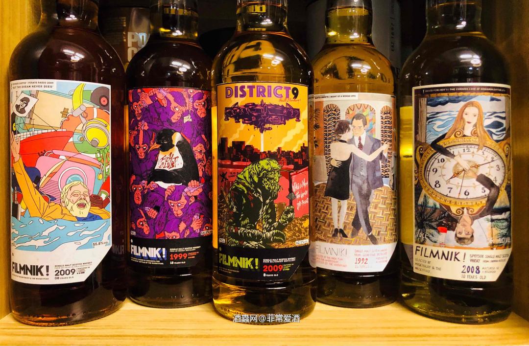 缺第一瓶，肿么办？ 集邮不是一种好的爱好，因为不利于酒品的消耗，也不利于流通，所以…谁有第一瓶？😁