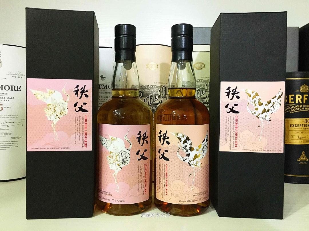 终于等到这一对仙鹤了,最开心的是朋友帮弄的签名版<img src='https://sdata.whiskyworm.com/xcxpics/emoji_45.png' class='emoji' /><img src='https://sdata.whiskyworm.com/xcxpics/emoji_84.png' class='emoji' />