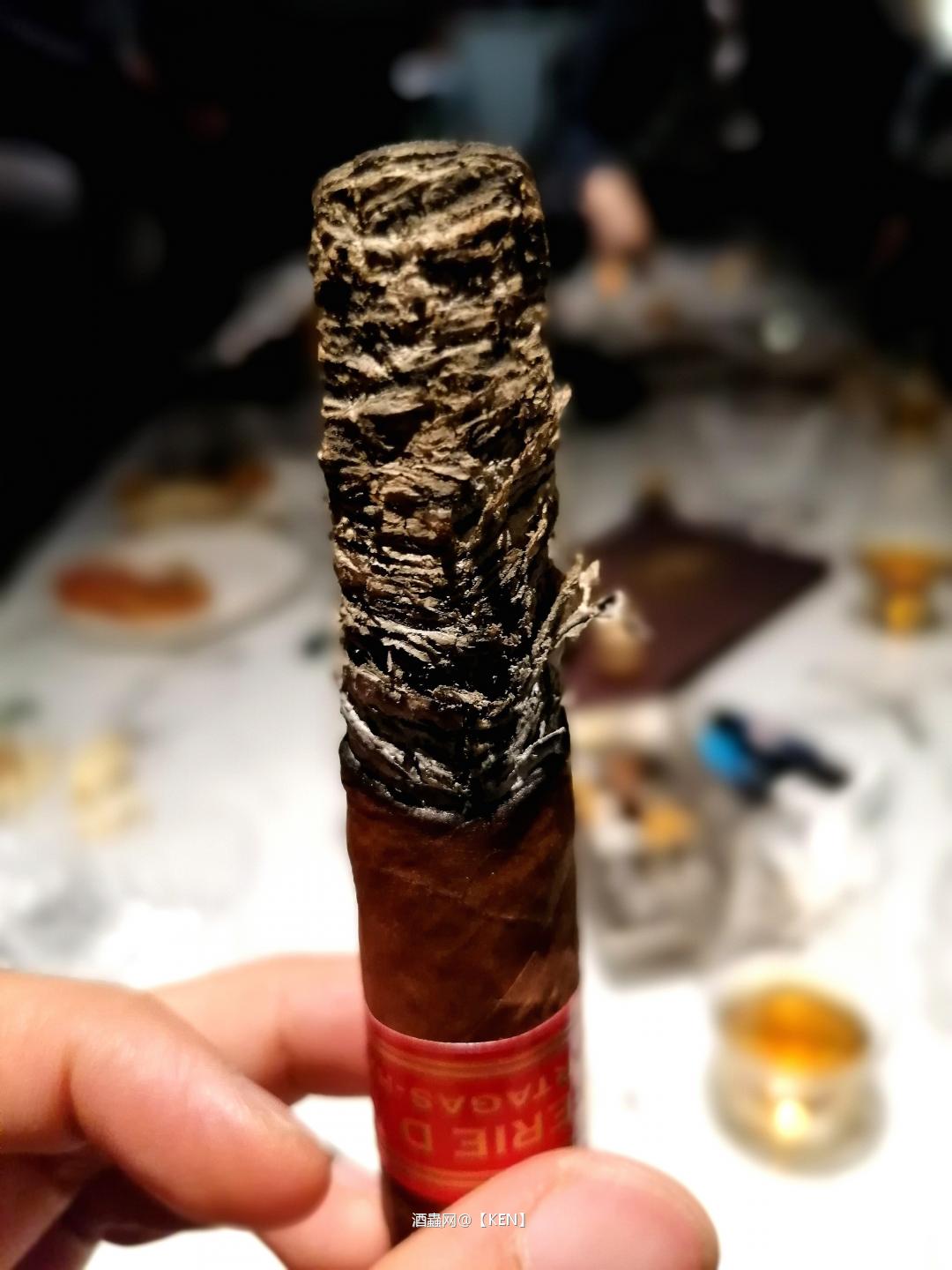 酒徒之间，无物耶”是一杯威士忌解决不了的