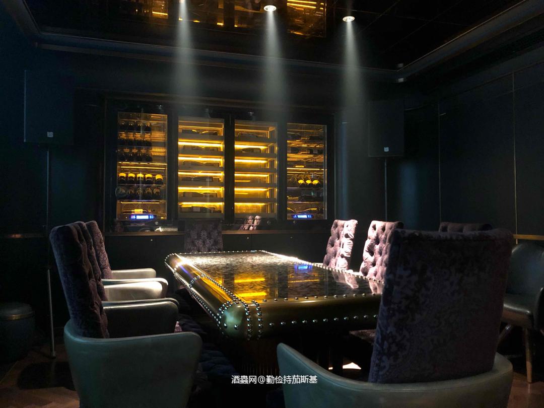 今天有去成都的酒友么，私聊下