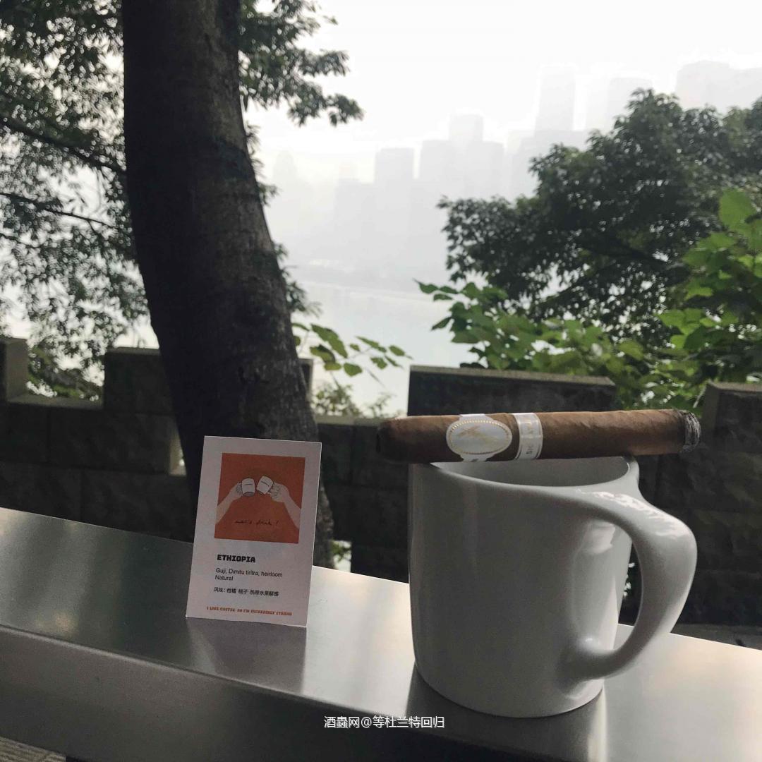 刚重庆回来就收到新买的玩具哈哈哈