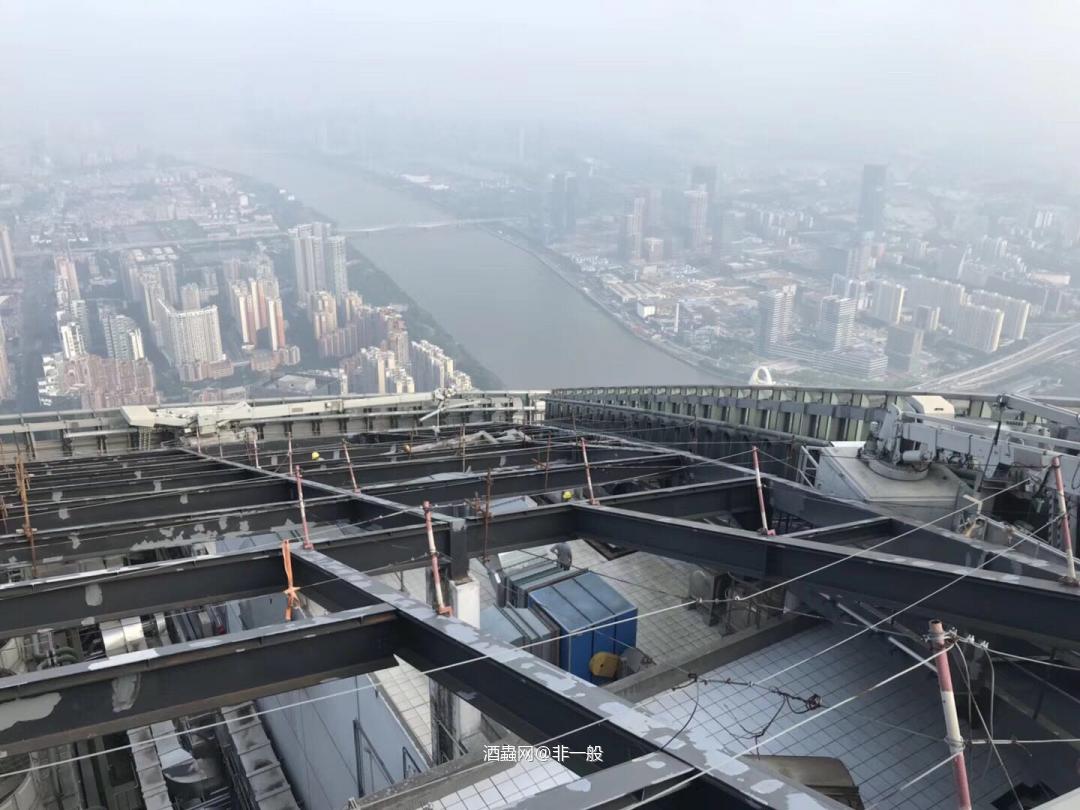 广州最高的顶楼，可惜了没有酒