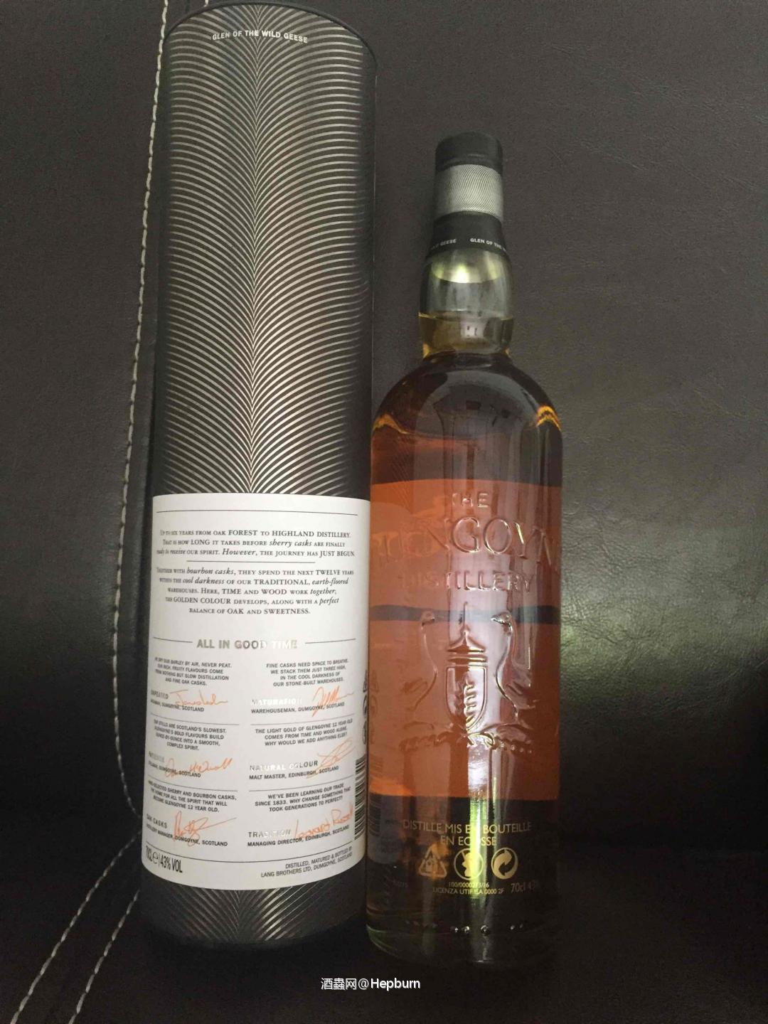 两只大鹅<img src='https://sdata.whiskyworm.com/xcxpics/emoji_52.png' class='emoji' />