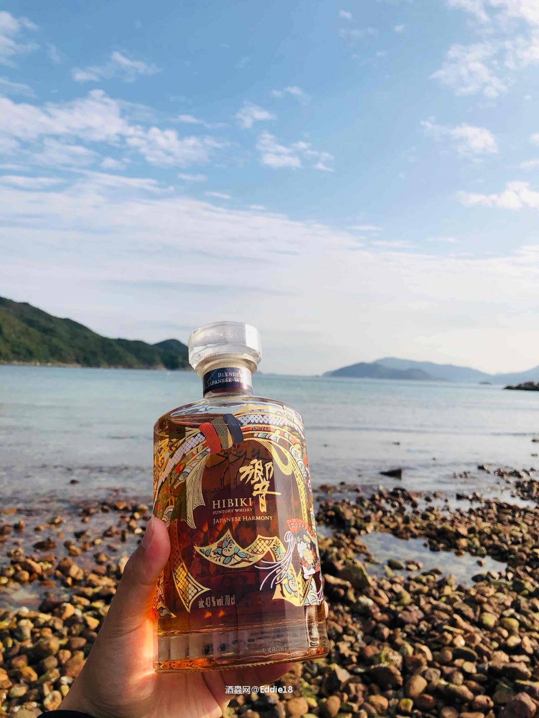 好美的瓶身设计,请问有人知道生産了多少瓶吗?感谢