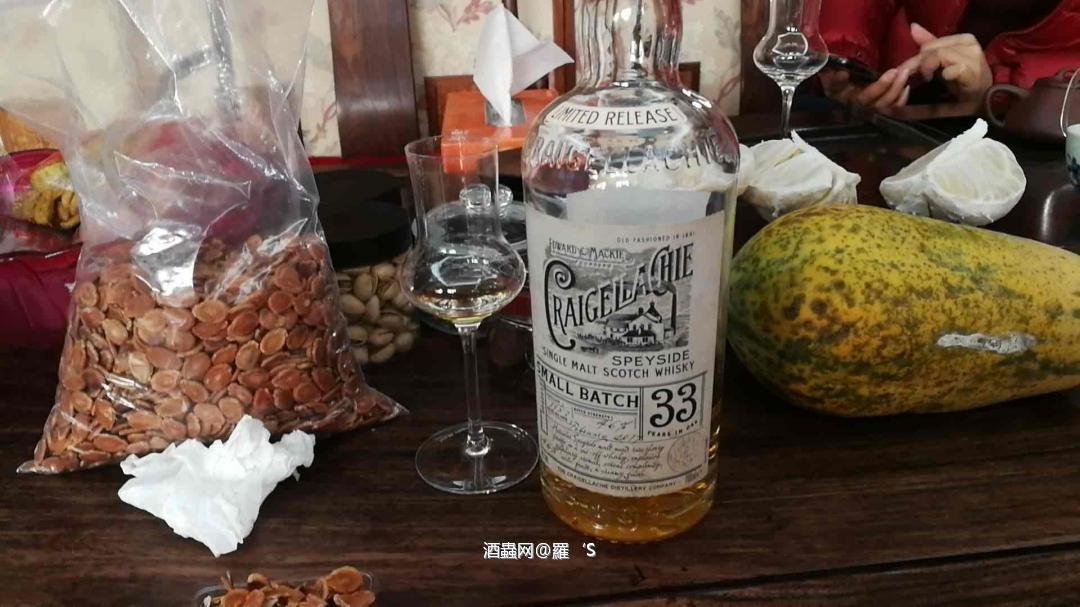 今天开了一支Craigellachie 33怎麼和以前的酒標完全不同的？有大神懂吗？