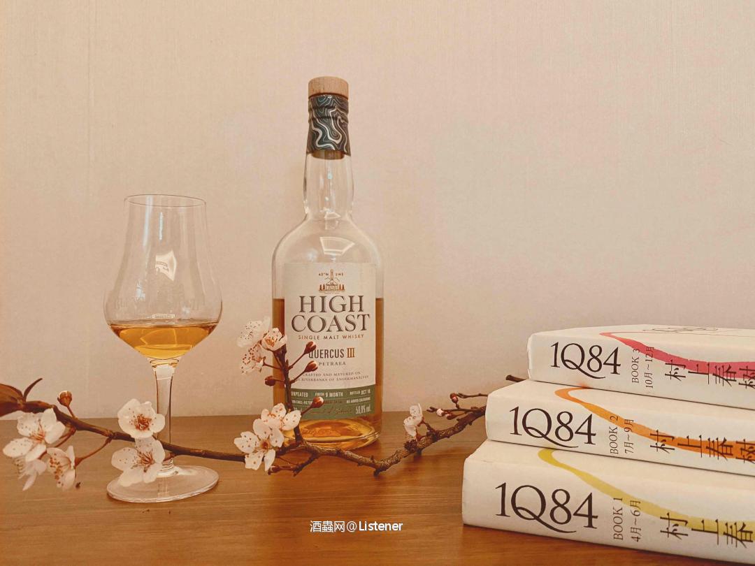 浅酌一杯檀香木，春回大地润万物。