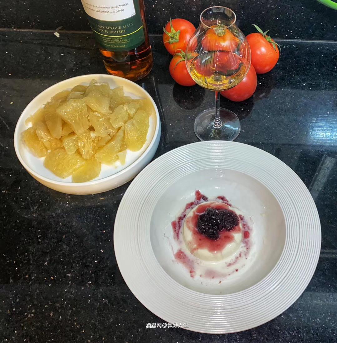 威士忌风味的意式奶冻！😋