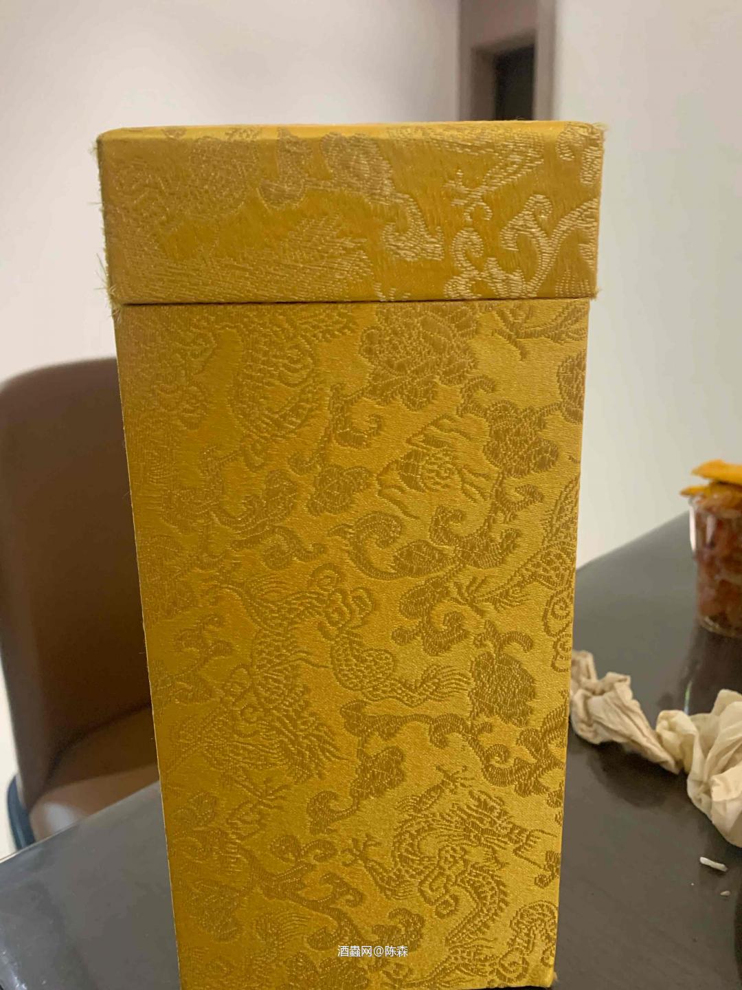 感觉我的茅台却可以拿出来拍买了。这拍卖吸引力不强。