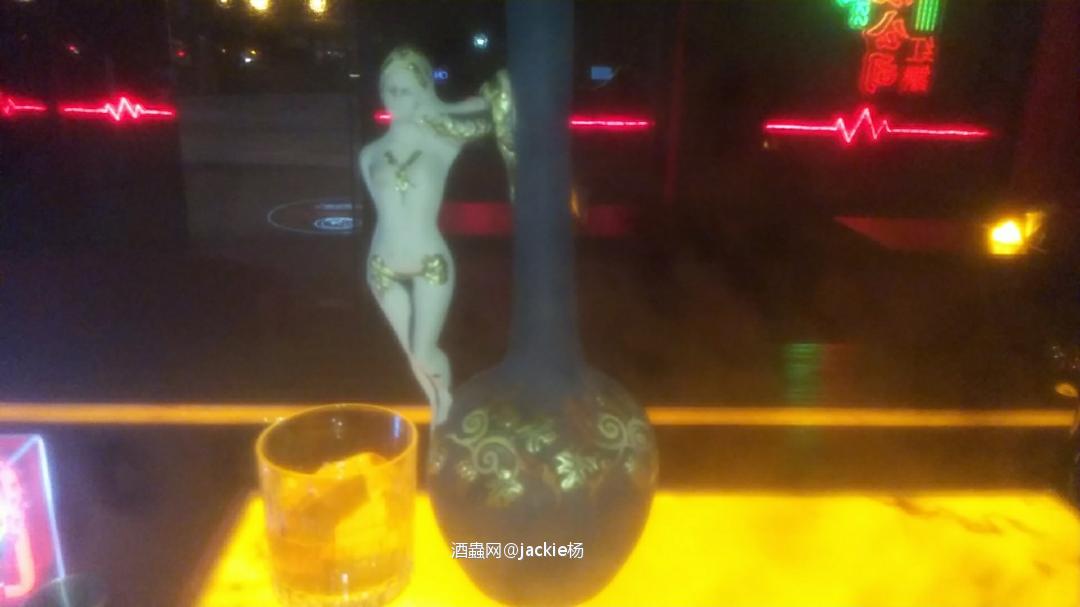 这个酒怎么舍得喝呢