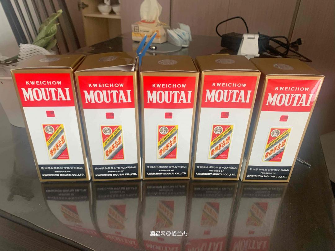 又搞了几瓶。没地方放了