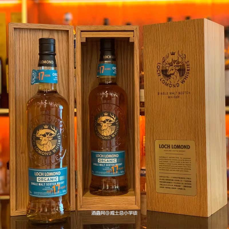 罗曼湖首席制桶大师汤米·华莱士（Tommy Wallace）亲自挑选波本橡木桶