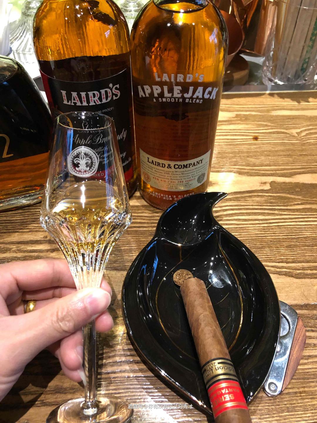 达摩英勇品鉴记录40%<p class='p'/>达摩英勇威士忌是三种来自不同酒桶、特…