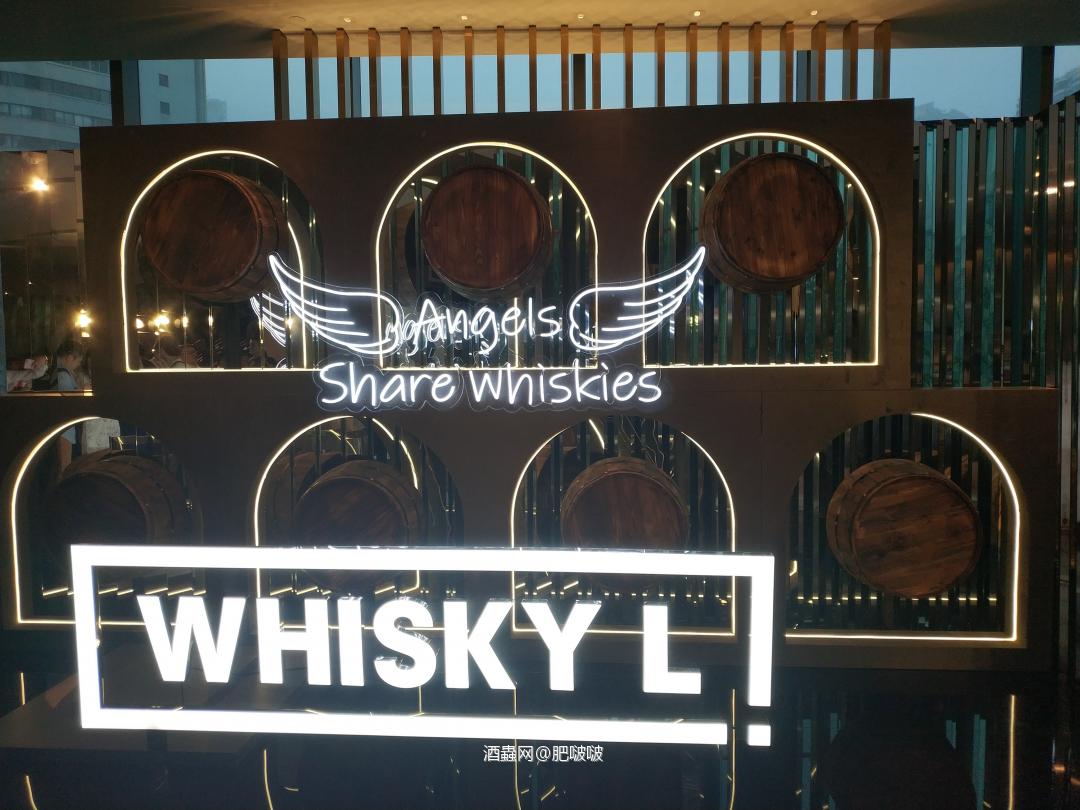 今年想入个荣耀会员，想看看有没有人可以帮忙推荐一下<img src='https://sdata.whiskyworm.com/xcxpics/emoji_3.png' class='emoji' />