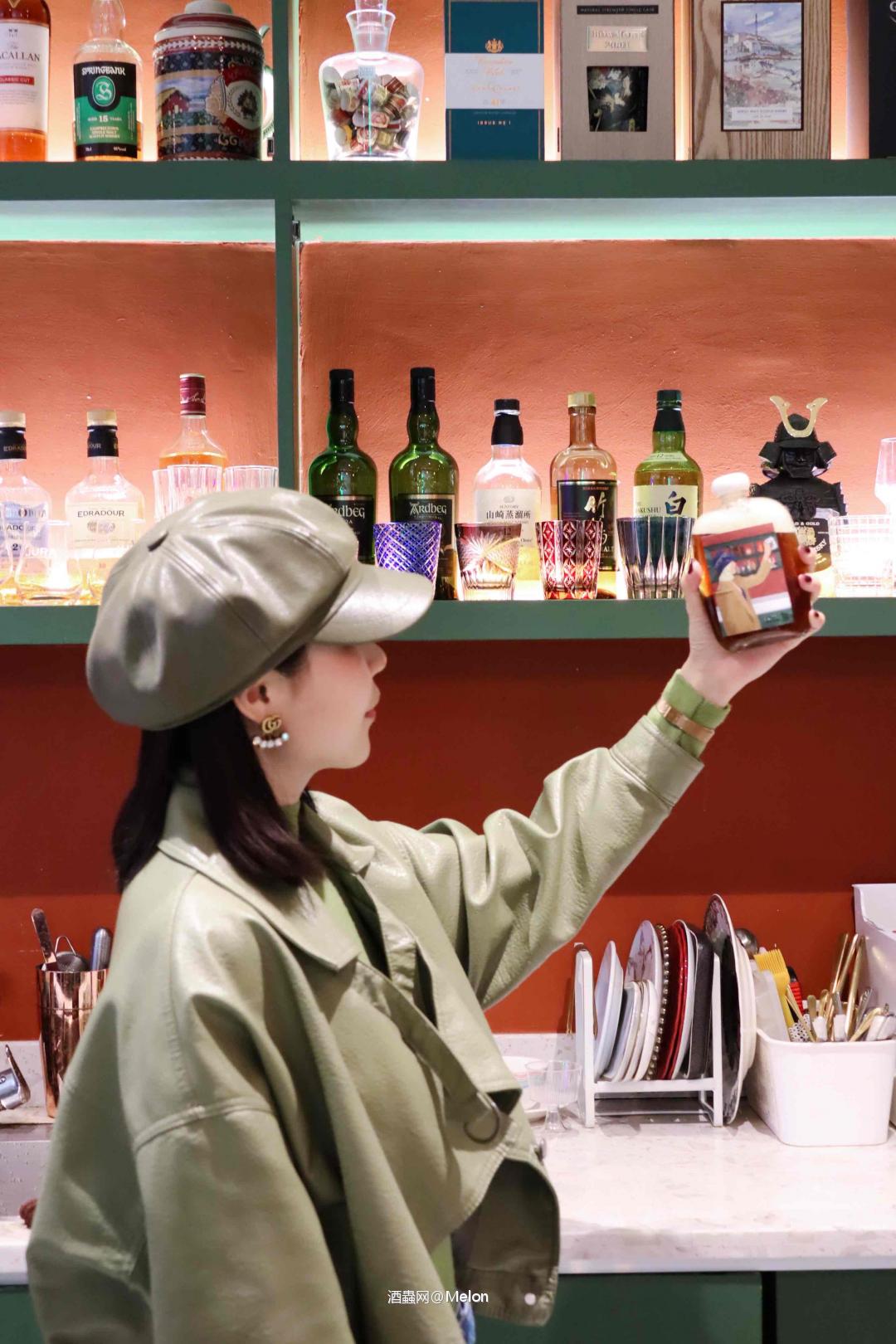 🌙月亮是我抛的硬币，两面都是想见你。