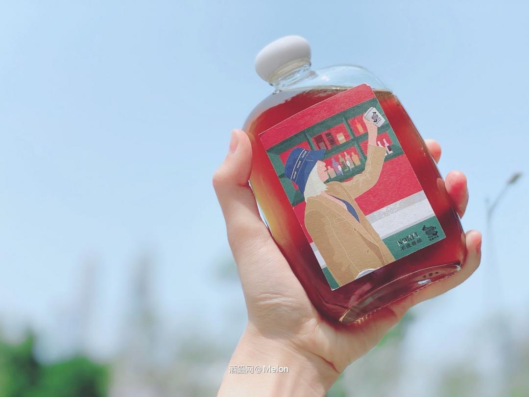 🌙月亮是我抛的硬币，两面都是想见你。