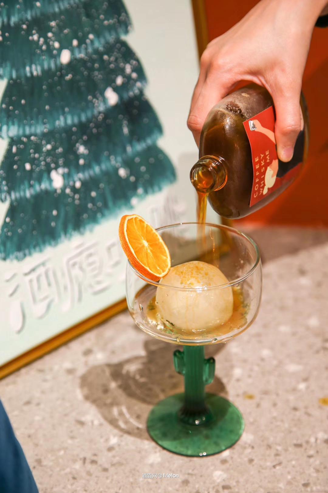 🌙月亮是我抛的硬币，两面都是想见你。