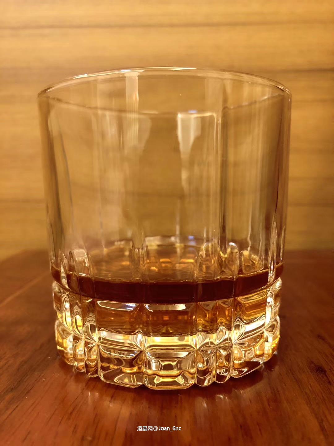 夜晚 总是要喝一杯的