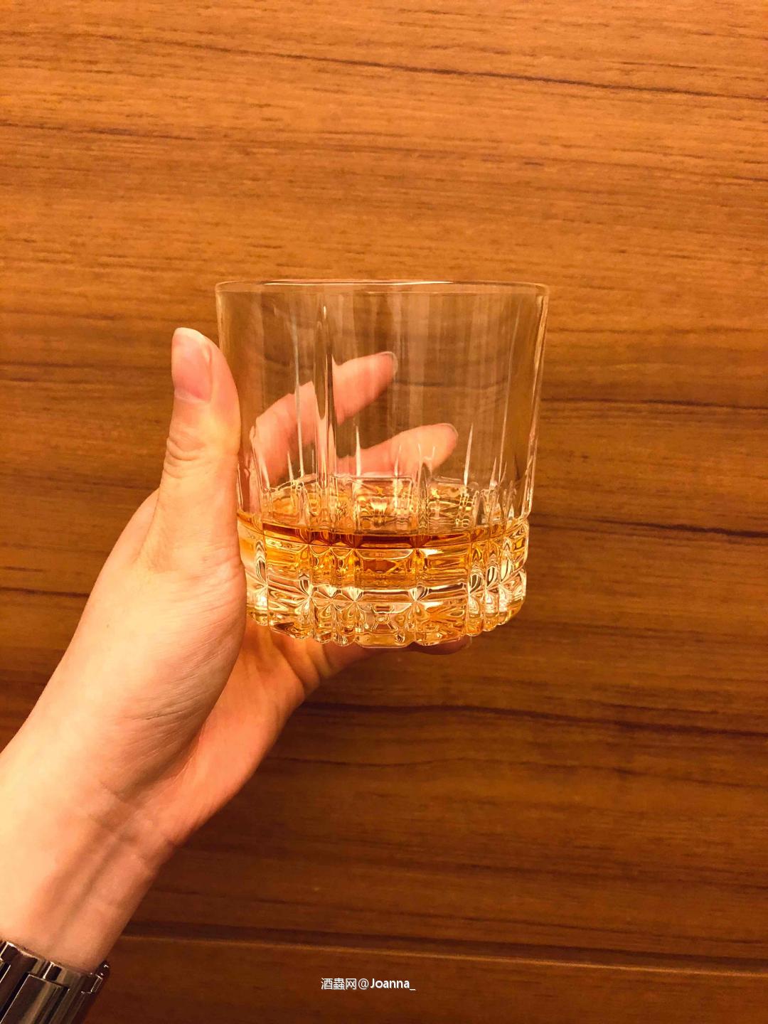 酒量不好又喜欢喝酒的人 只能喝喝调和威士忌了吧