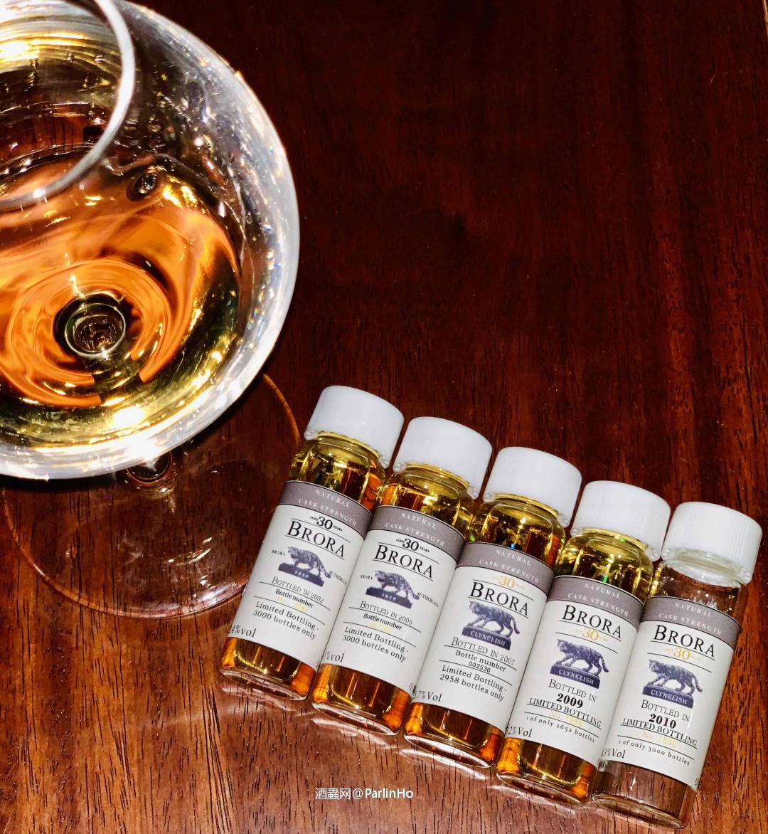 喝过才有发言权哪怕15ml…有坑也有宝！<img src='https://sdata.whiskyworm.com/xcxpics/emoji_8.png' class='emoji' />