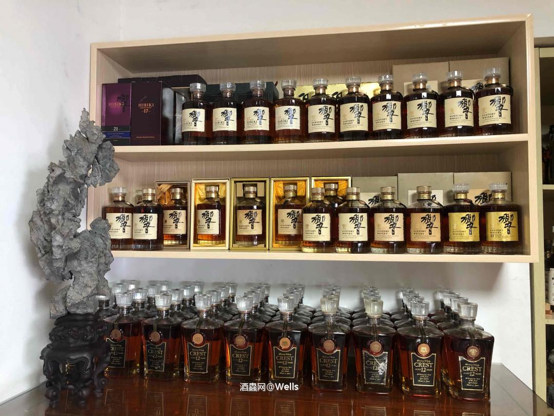 和老爸有共同爱好的好处就是喝酒成本降低