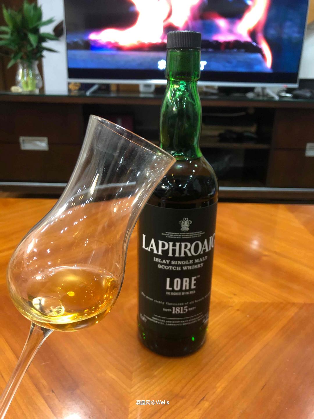 闻香:刺激的消毒水味差点劝退,静放几分钟后消毒水味变淡,开始…