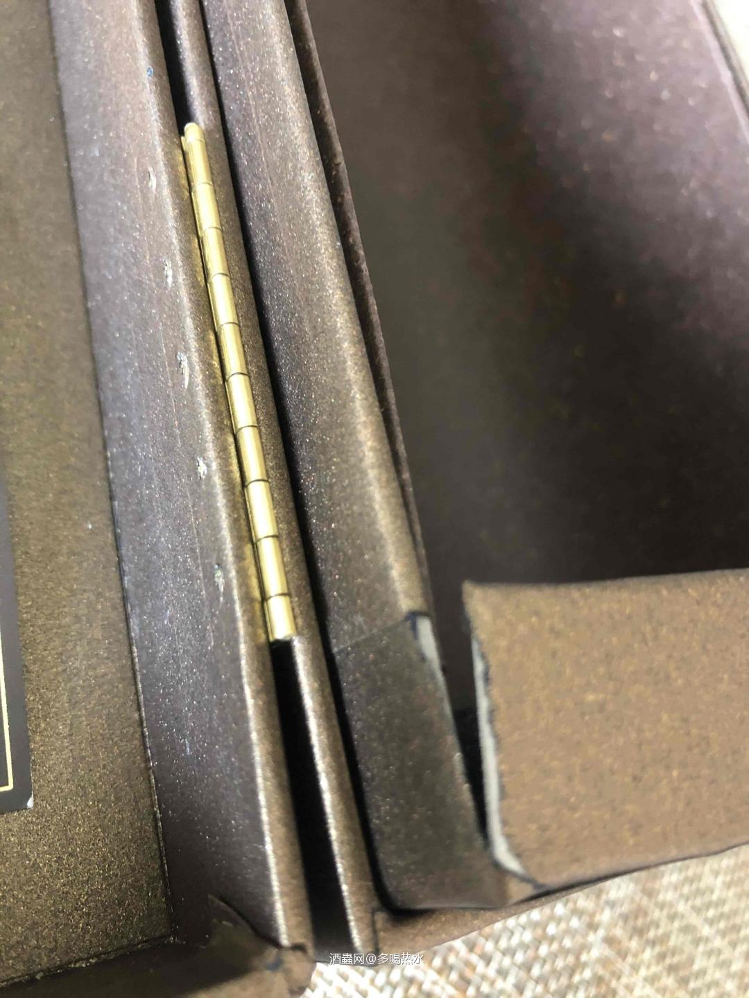 盒子是坏的为什么拍卖的时候没有明示而是介绍的品相完好?