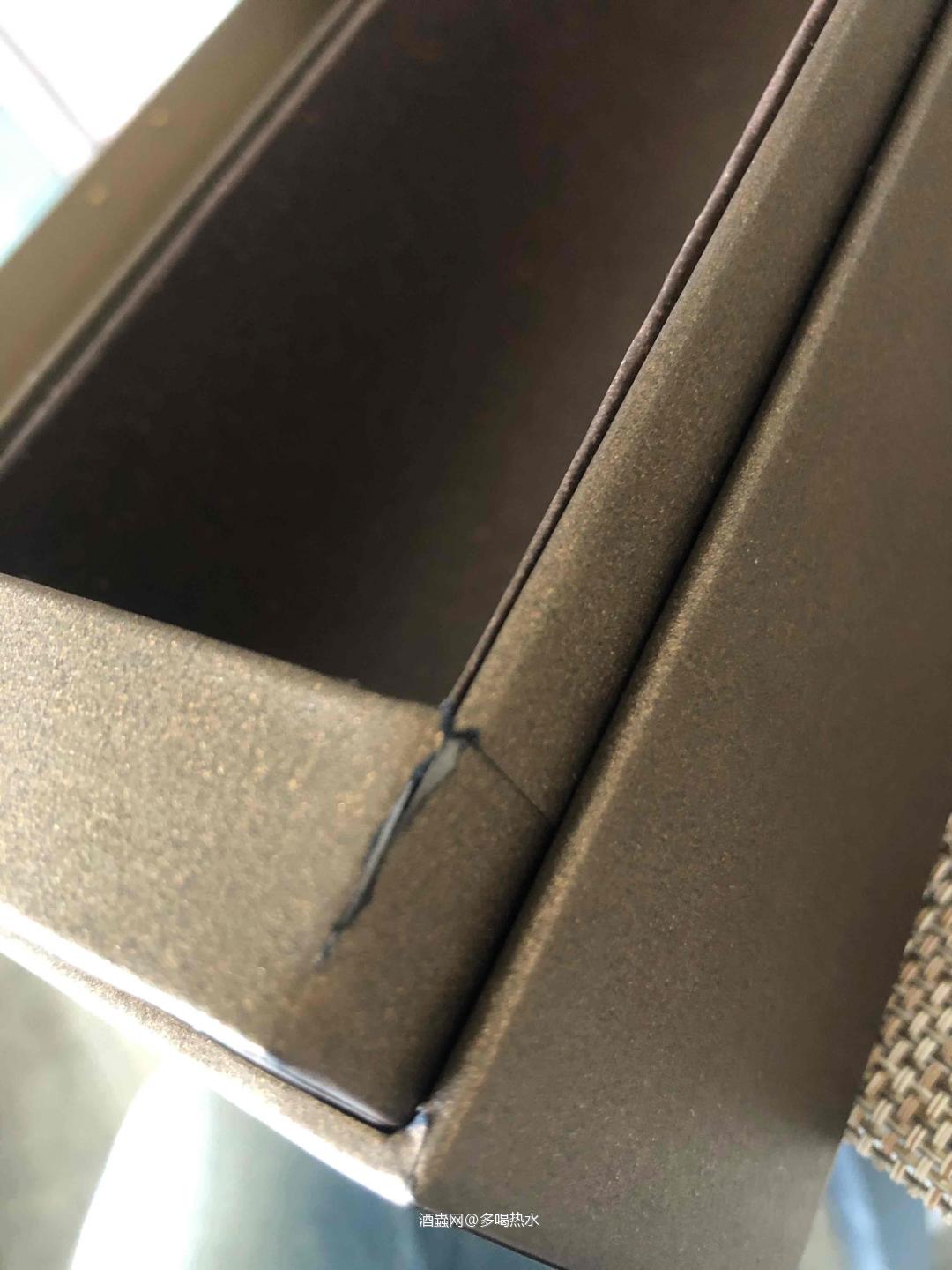 盒子是坏的为什么拍卖的时候没有明示而是介绍的品相完好?