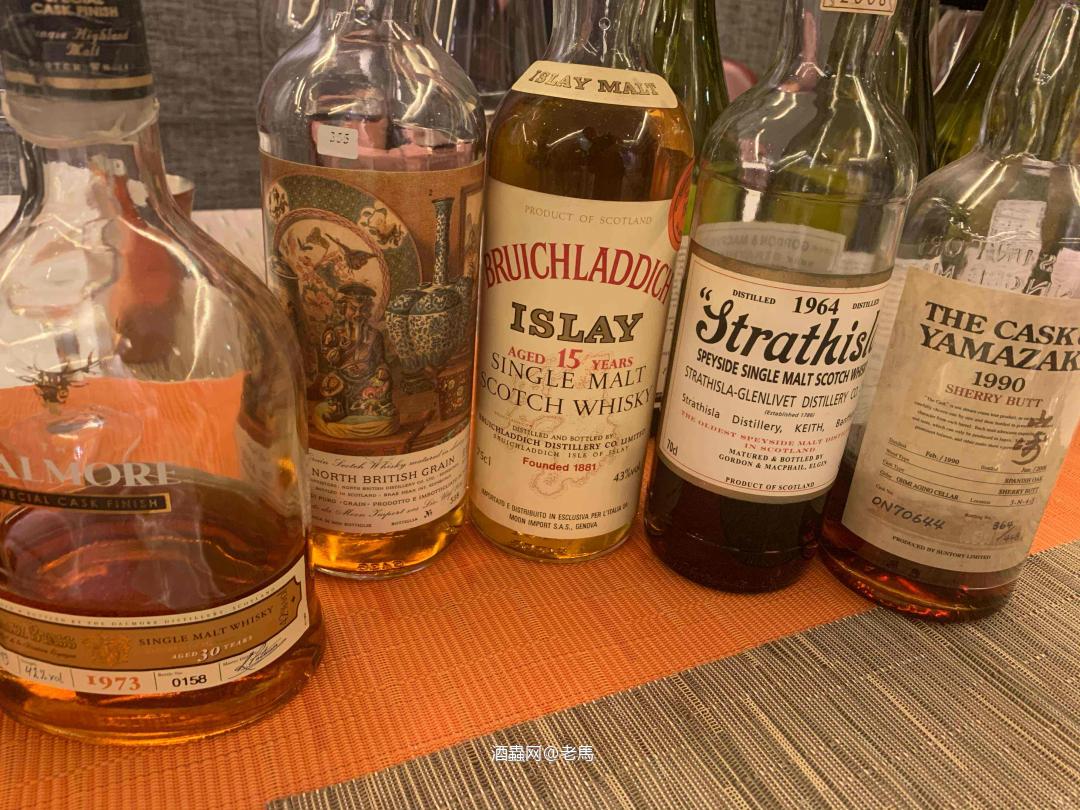 五个疯子，八个小时的酒聚😍