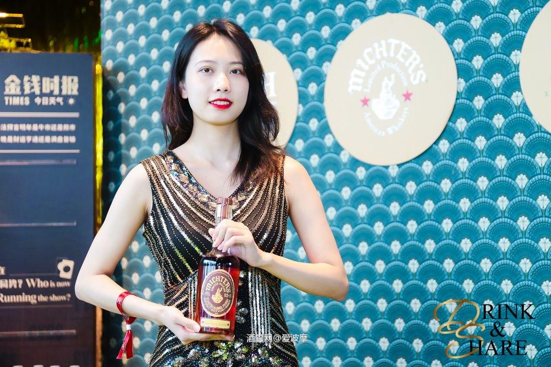 聚众喝酒，要珍惜