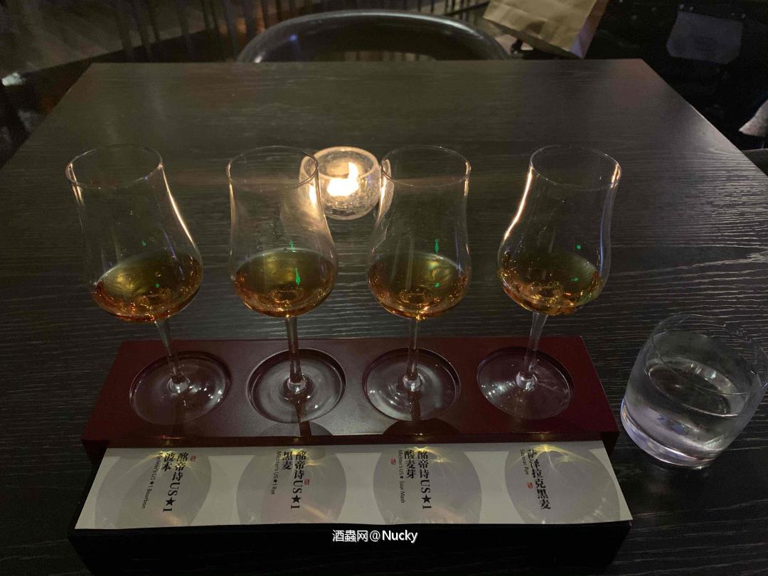 杨梅没采到，只能喝一喝。