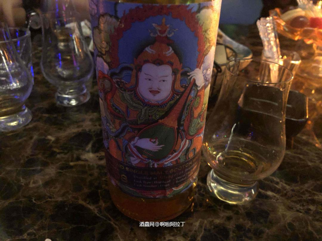 就这个酒标 拿回家镇宅都可以吧