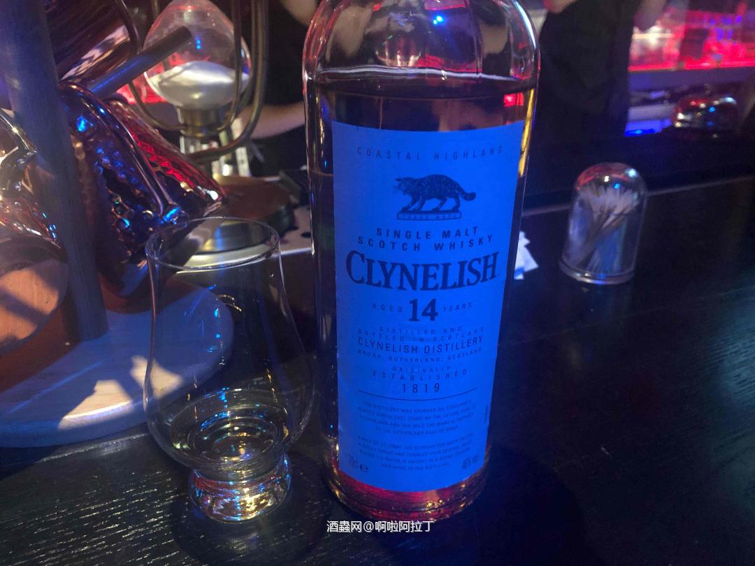 好良心的酒吧 十四年的小猫居然只卖六百多 必须给好评啊<img src='https://sdata.whiskyworm.com/xcxpics/emoji_14.png' class='emoji' /><img src='https://sdata.whiskyworm.com/xcxpics/emoji_14.png' class='emoji' /><img src='https://sdata.whiskyworm.com/xcxpics/emoji_14.png' class='emoji' />