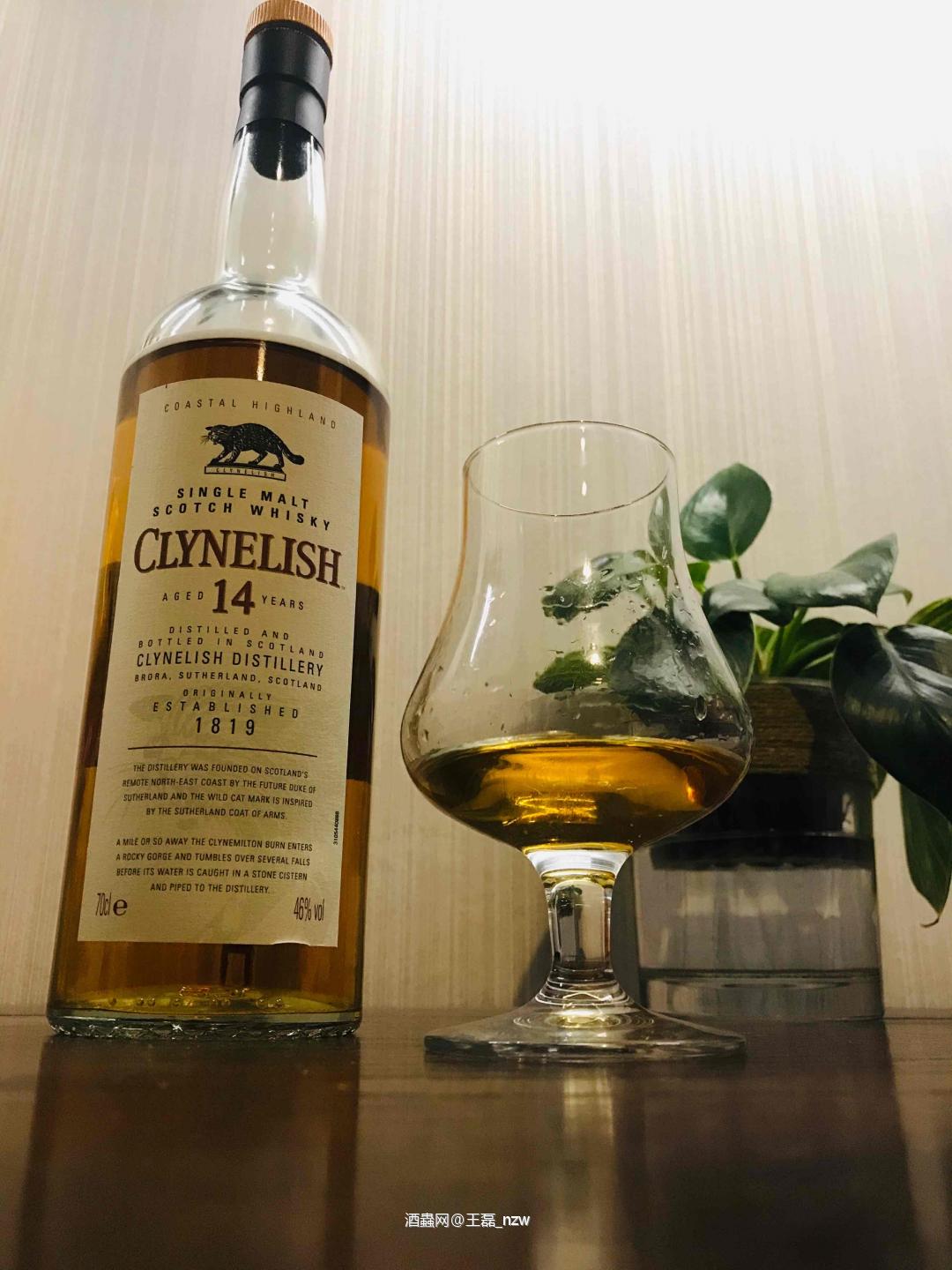 闻香：有酒精刺激感，冲鼻。不是喜欢的香气。<p class='p'/>口感：入口比闻香…