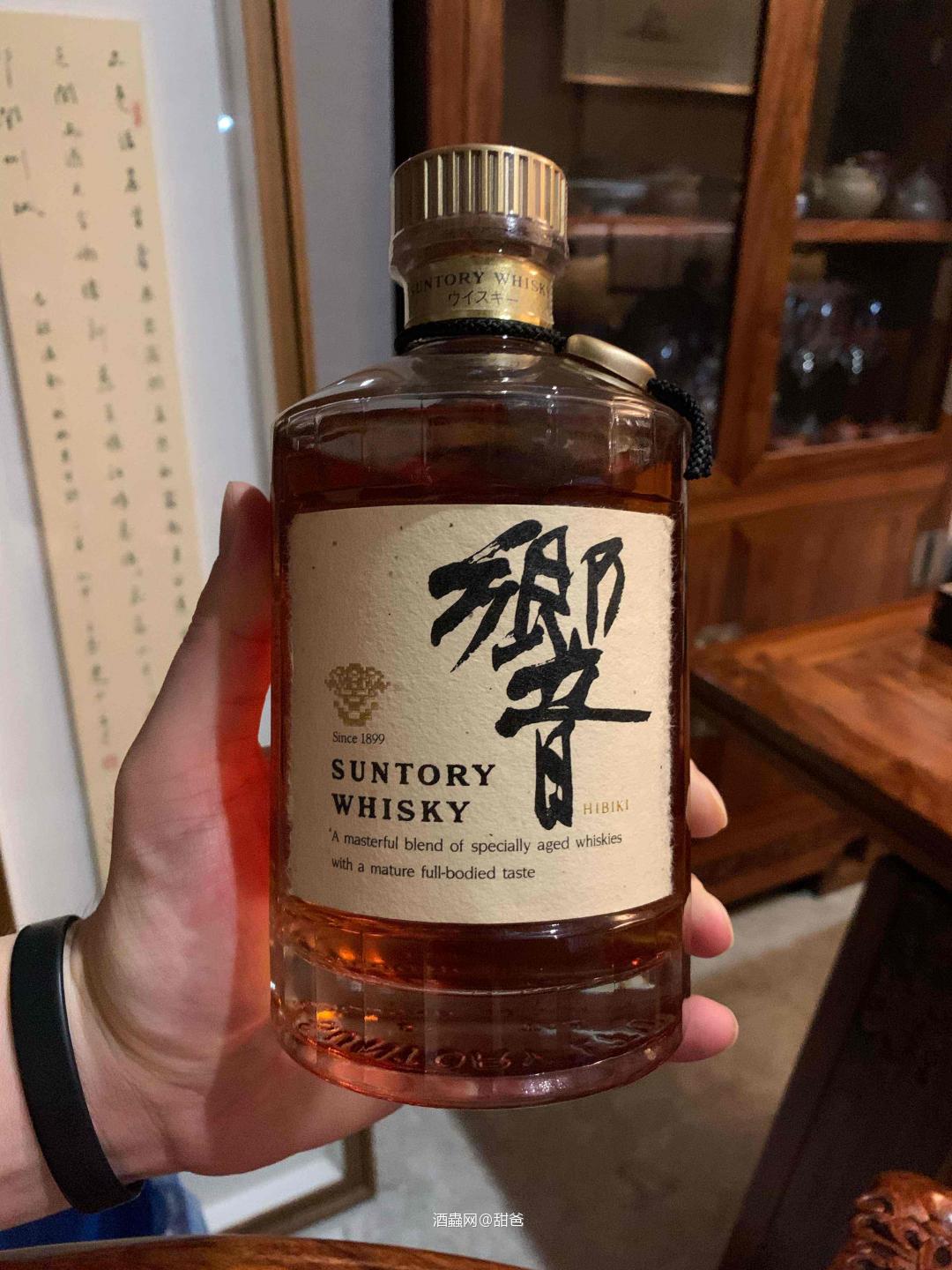 盤酒，非常快樂。