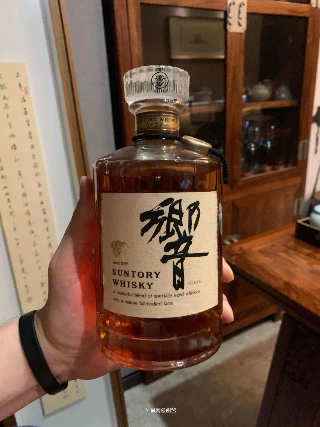 盤酒，非常快樂。