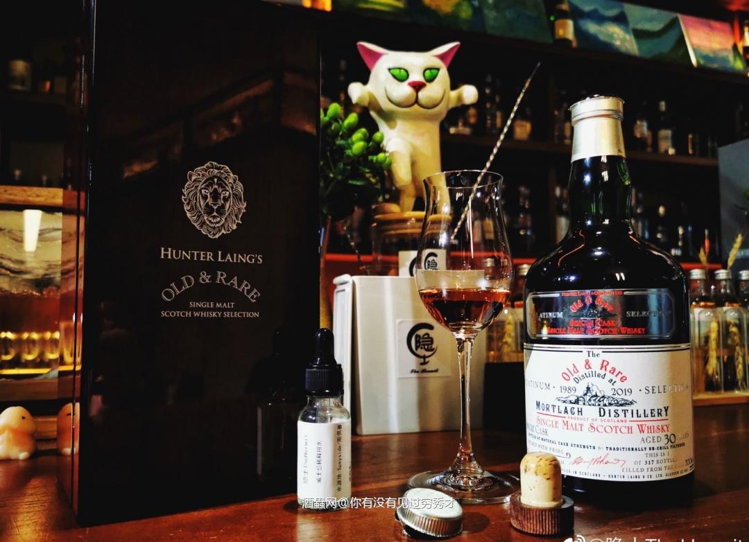 感谢朋友送的分享瓶<p class='p'/>酒体清澈，深棕色，<p class='p'/>闻香：深色蜜饯、木桶…