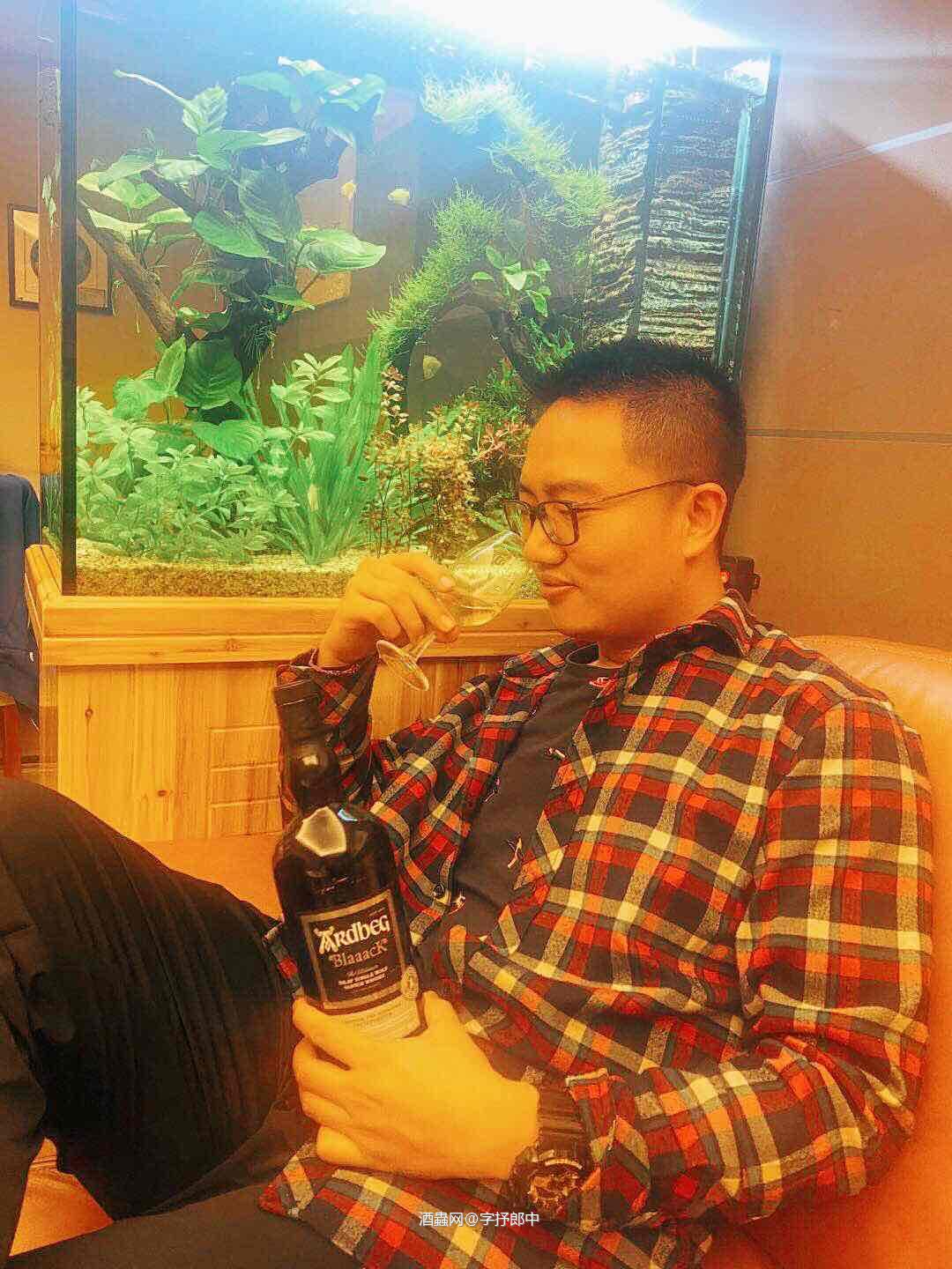 字抒郎中每周有品:雅伯黑咩!这支酒完全超越了我的味觉和认知!…