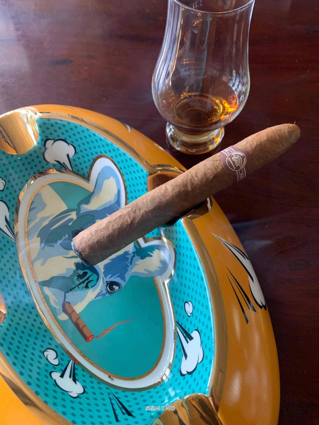 乌普曼老鱼雷，20多年了，香气还是很到位，茄比酒还老。